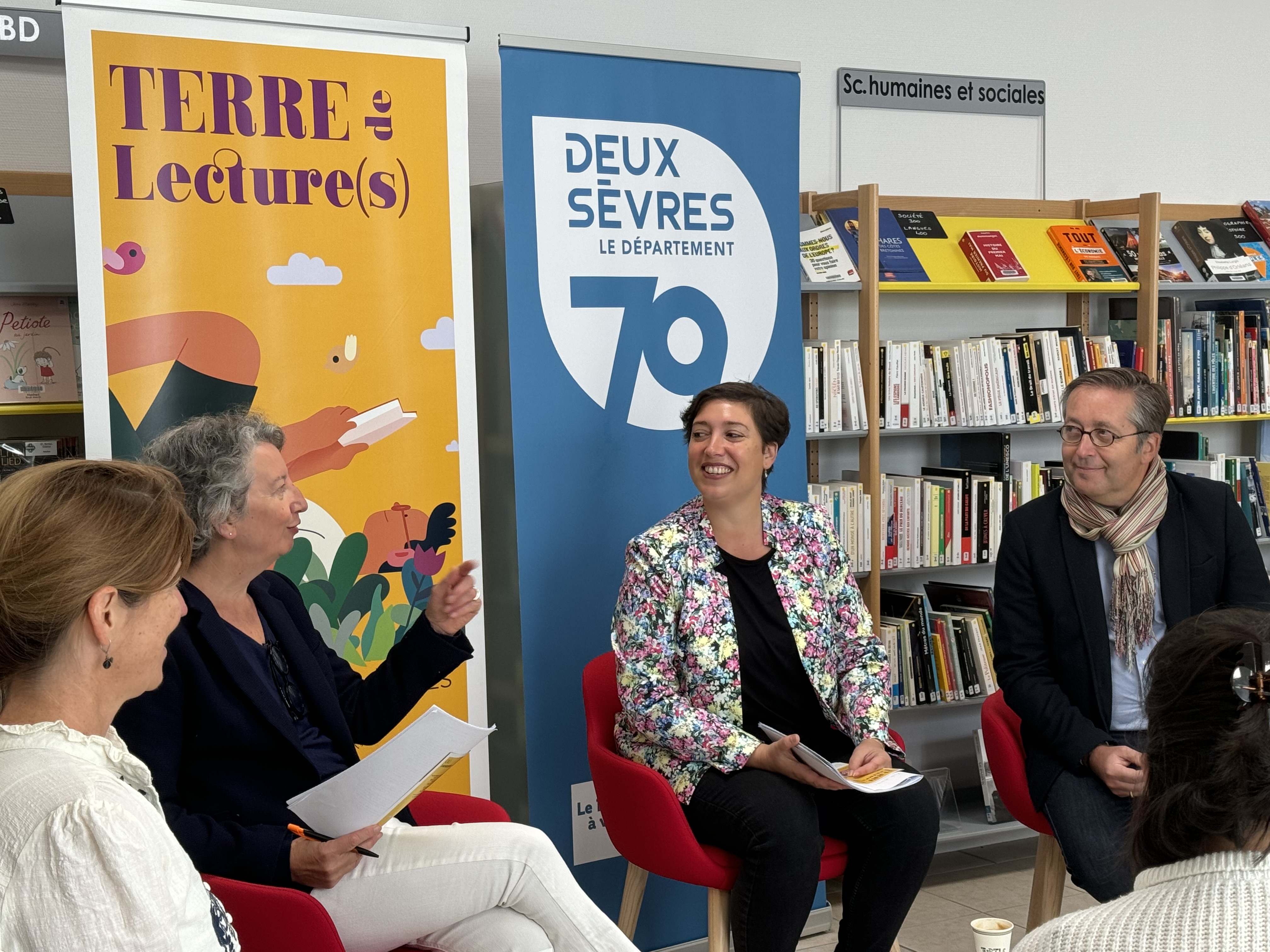 Présentation des événements Terre de lecture(s) par Coralie Dénoues et Philippe Chauveau.